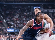 南宫体育-哈登关键节点势不可挡，独行侠带队取胜！的简单介绍